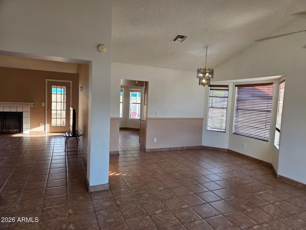 7009 W Brown Street - Photo 2