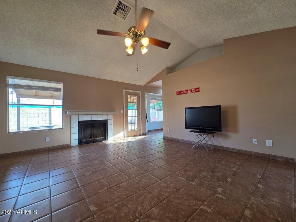 7009 W Brown Street - Photo 5