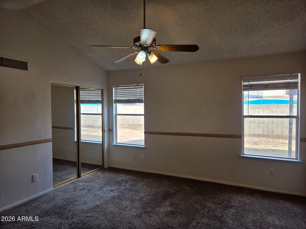 7009 W Brown Street - Photo 11