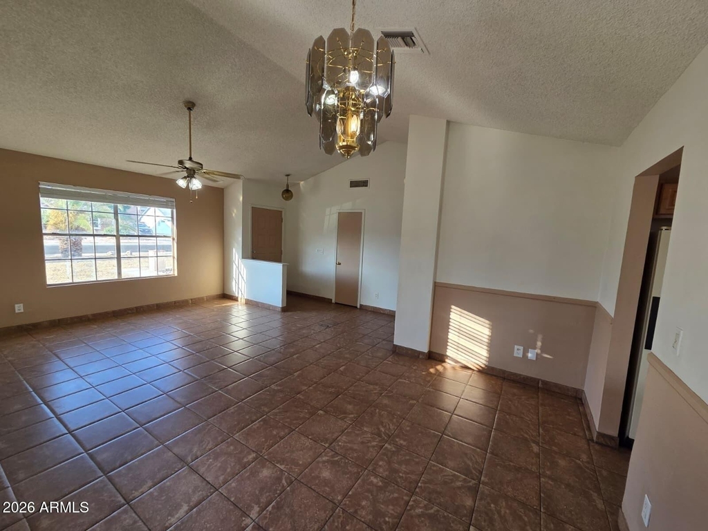 7009 W Brown Street - Photo 4