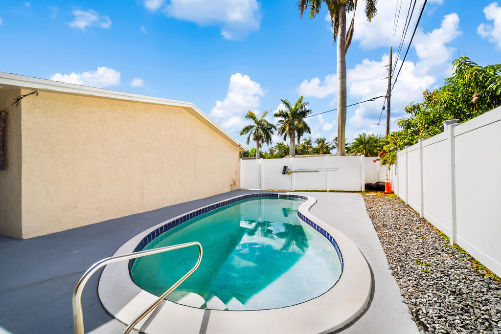 795 Se 17th Street - Photo 25