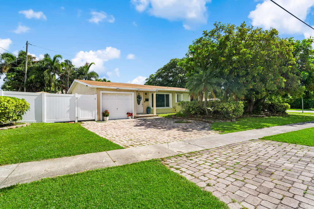 795 Se 17th Street - Photo 49