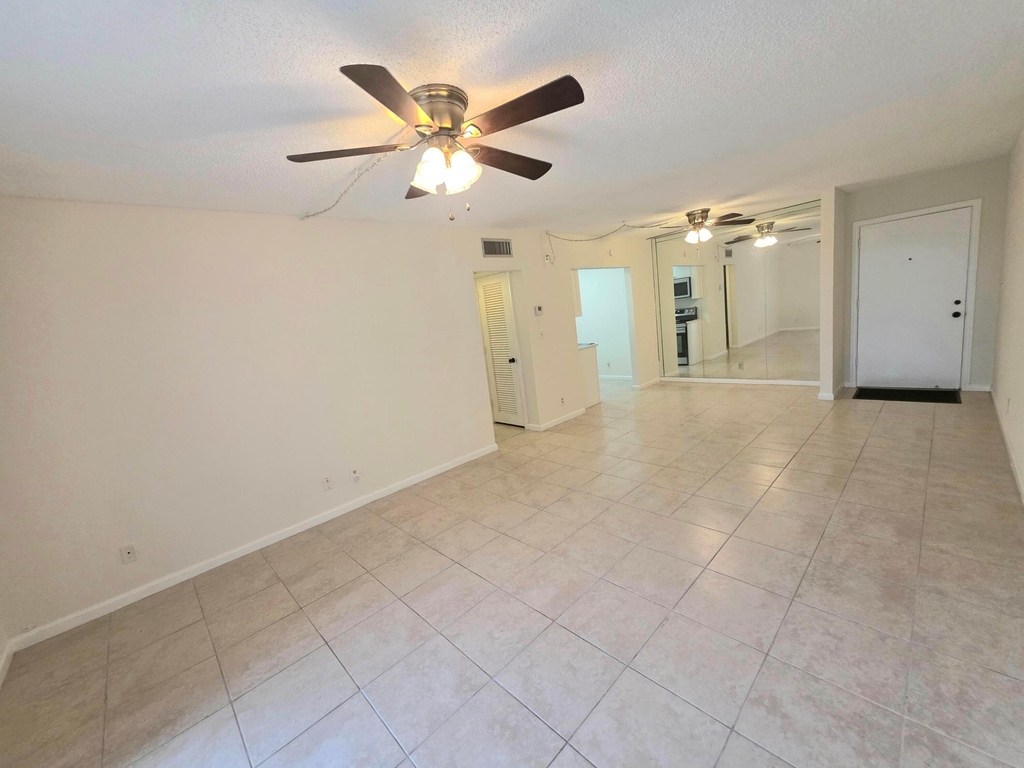 959 Se 2nd Avenue - Photo 20