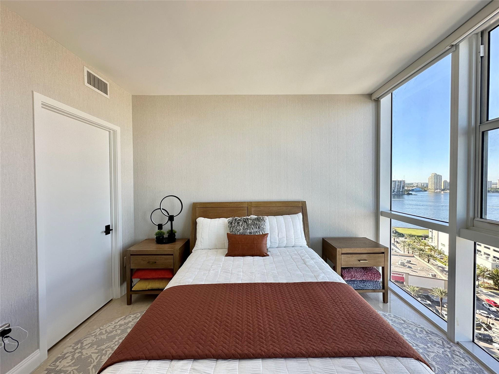 18201 Collins Avenue - Photo 58