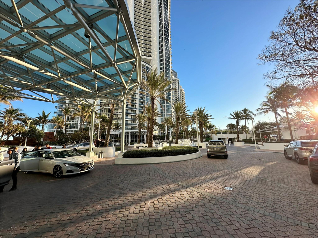 18201 Collins Avenue - Photo 73