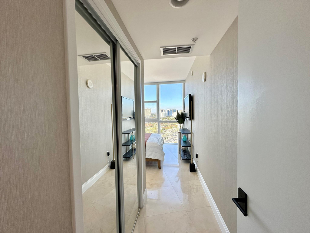 18201 Collins Avenue - Photo 55