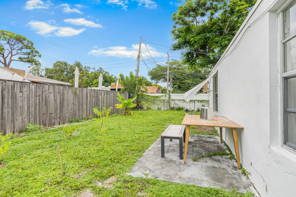 2865 Sw 16th Street - Photo 4