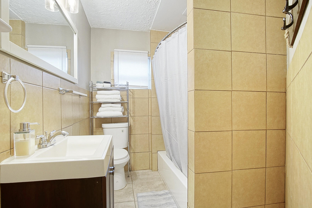 1002 Avenue E - Photo 17