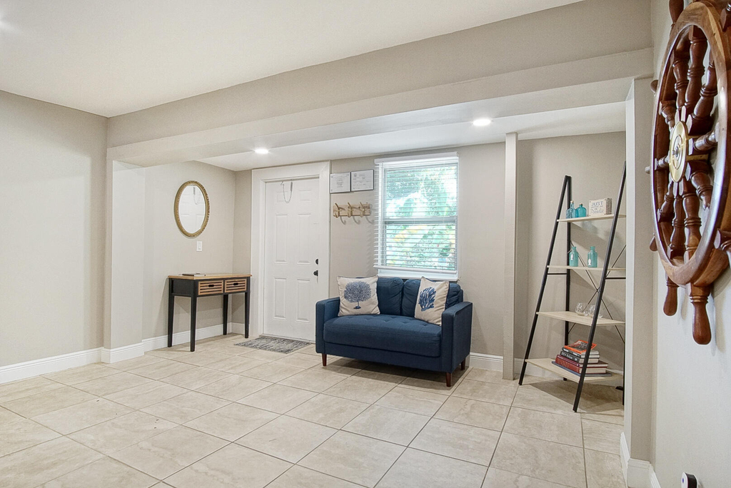 1002 Avenue E - Photo 12