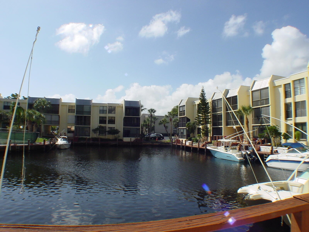 9 Royal Palm Way - Photo 15