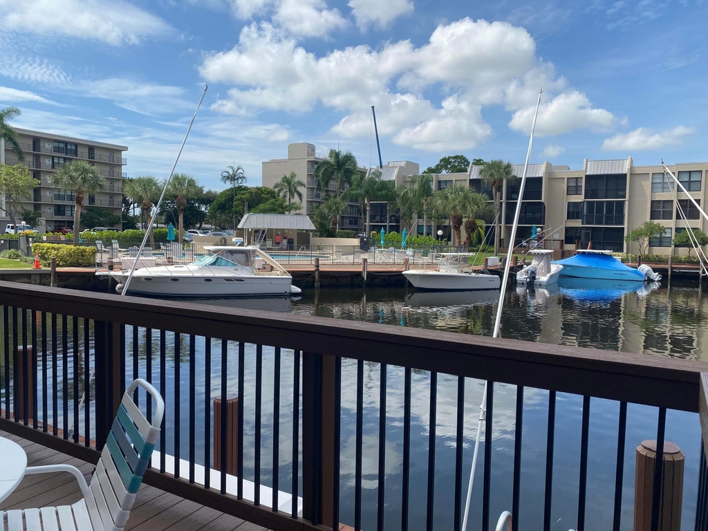 9 Royal Palm Way - Photo 42