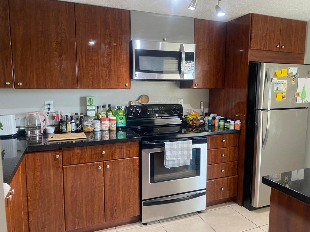 9 Royal Palm Way - Photo 16