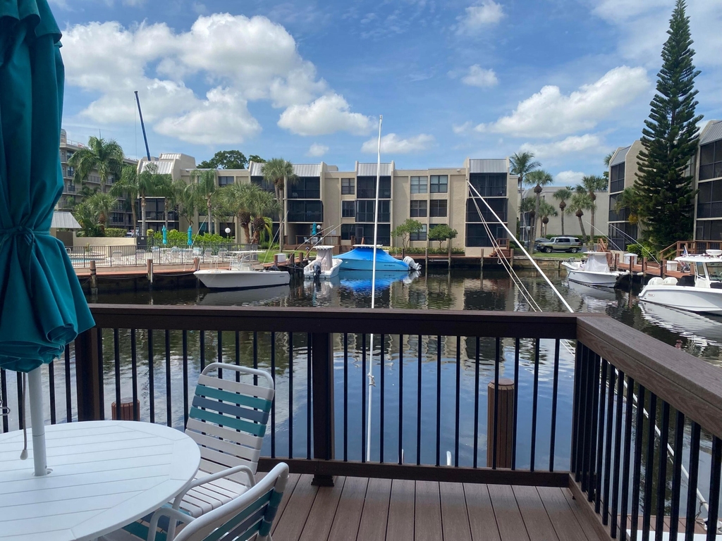 9 Royal Palm Way - Photo 41