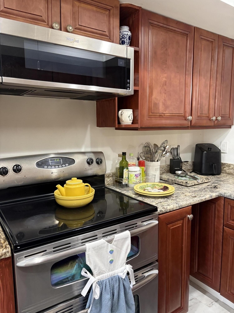 6285 Tall Cypress Circle - Photo 3