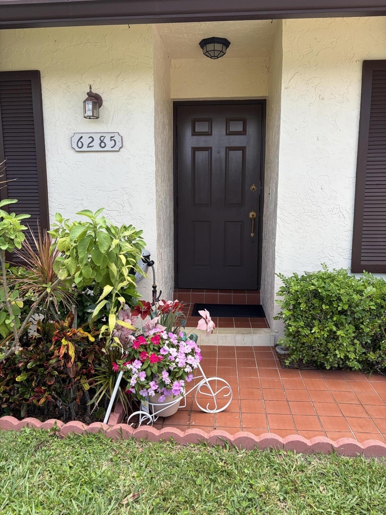 6285 Tall Cypress Circle - Photo 4