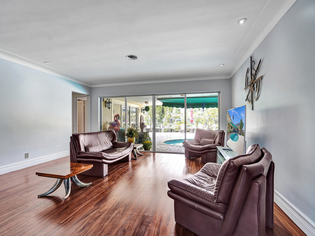 3811 Ne 26th Avenue - Photo 6