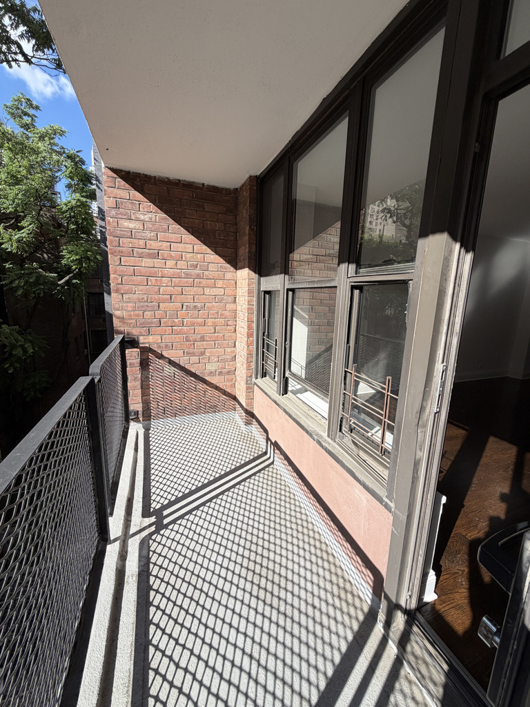 Lexington Ave/33rd Street - Photo 2