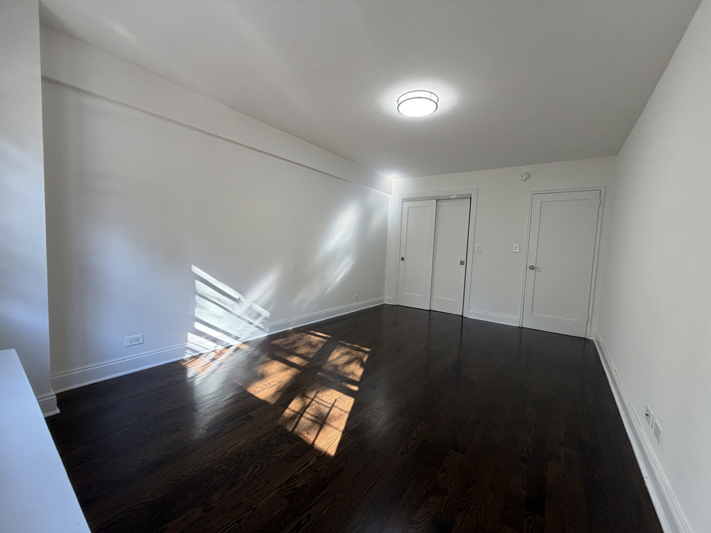 Lexington Ave/33rd Street - Photo 6