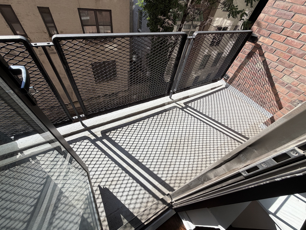 Lexington Ave/33rd Street - Photo 1
