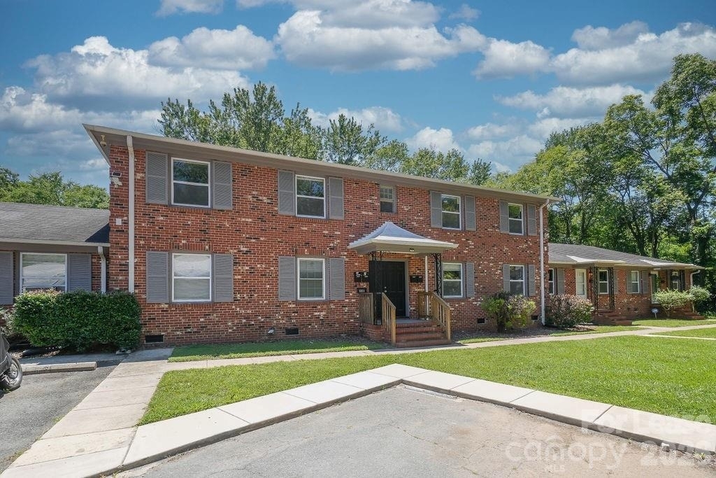 3416 Craig Avenue - Photo 1