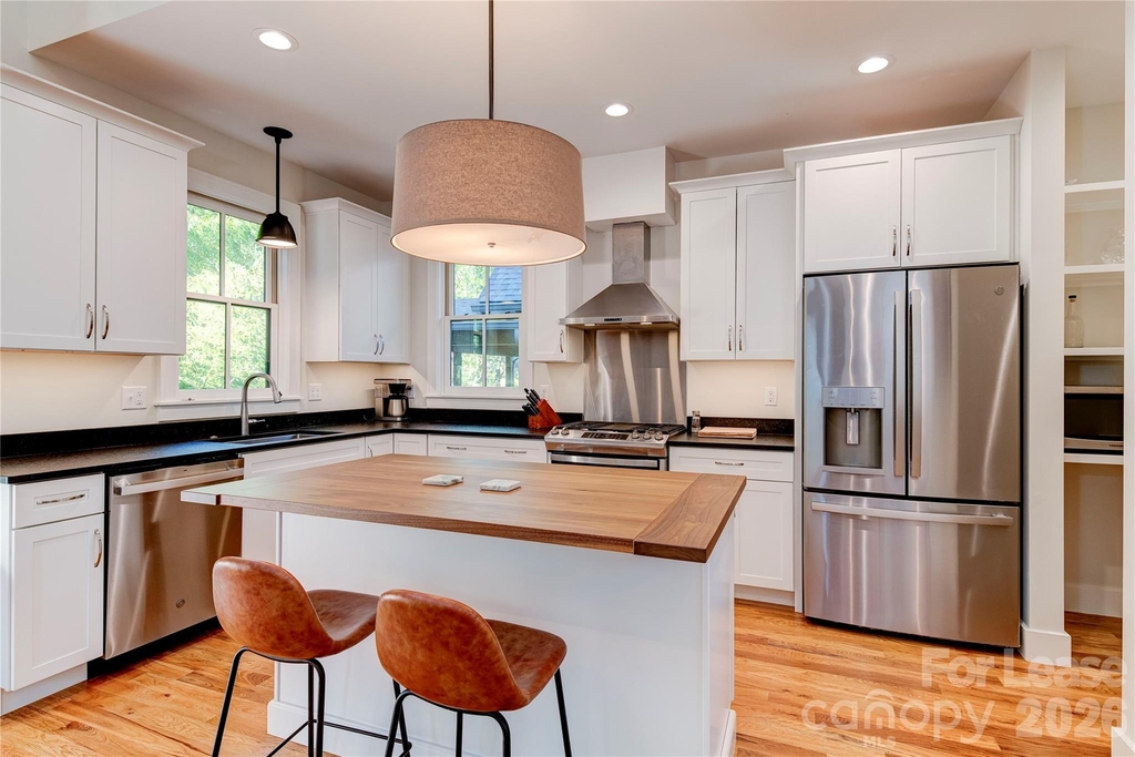12 Waverly Road - Photo 3