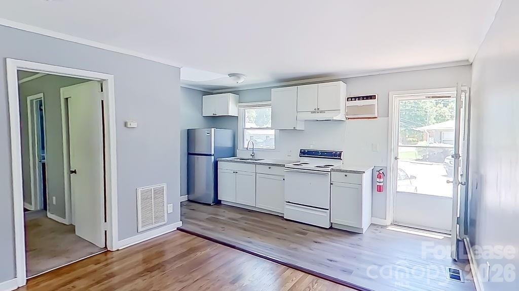 3404 Craig Avenue - Photo 4