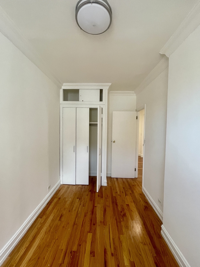 1680 York Avenue - Photo 7