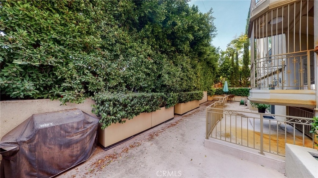 11540 Moorpark Street - Photo 29