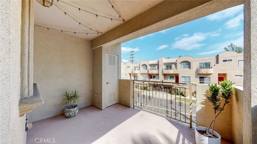 11540 Moorpark Street - Photo 19