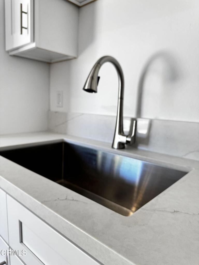 1251 Nightingale Place - Photo 4