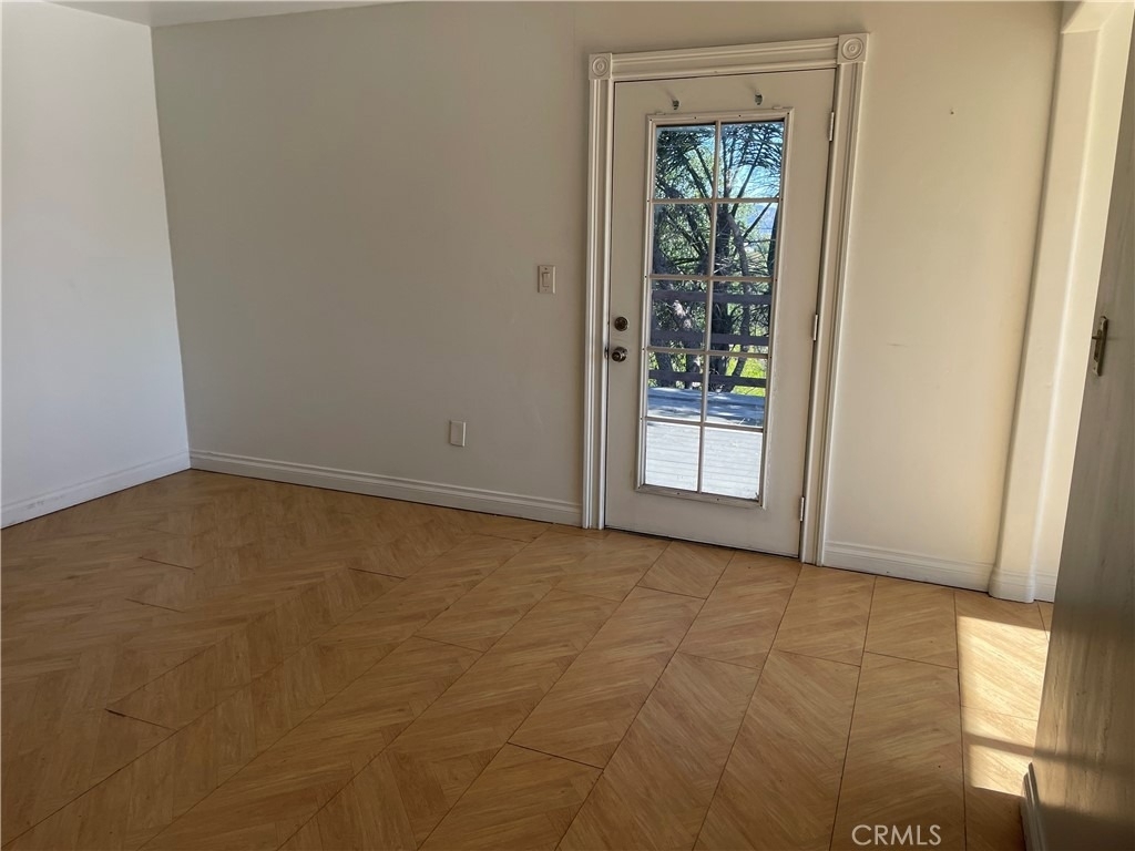 1412 Pine Heights - Photo 13