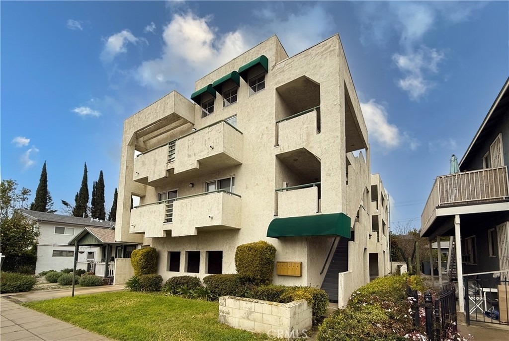3805 W Verudgo - Photo 0