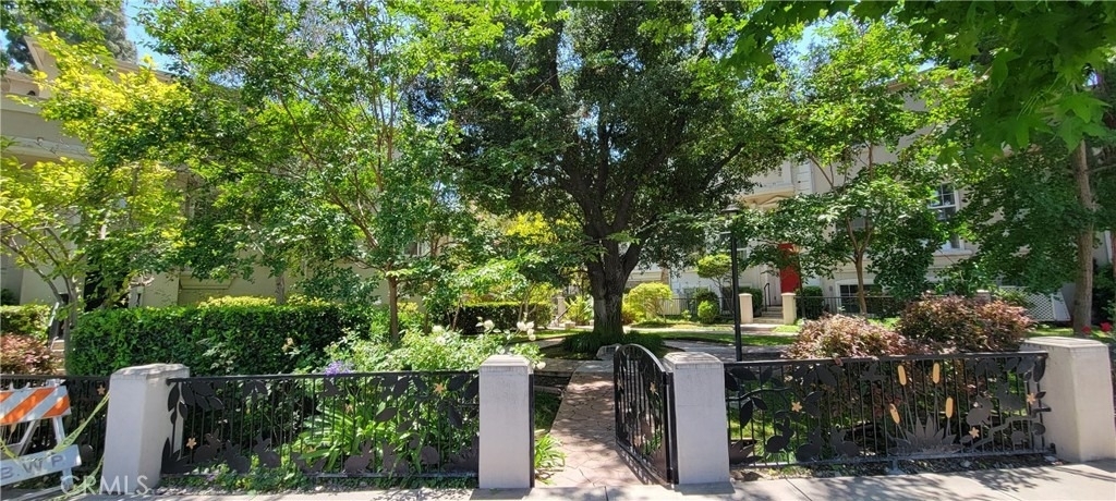 4110 W Kling - Photo 2