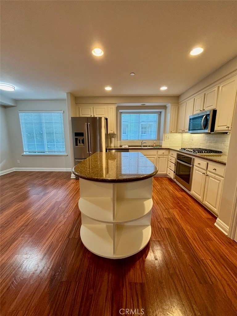 4110 W Kling - Photo 4
