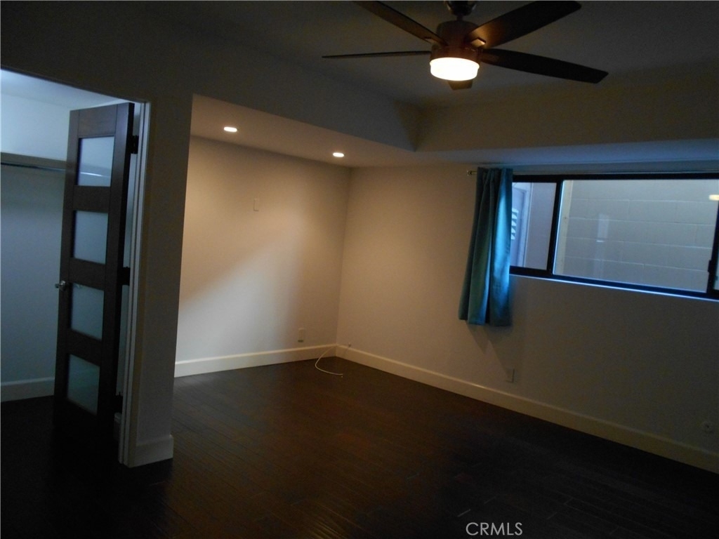 760 W 27th Street - Photo 32