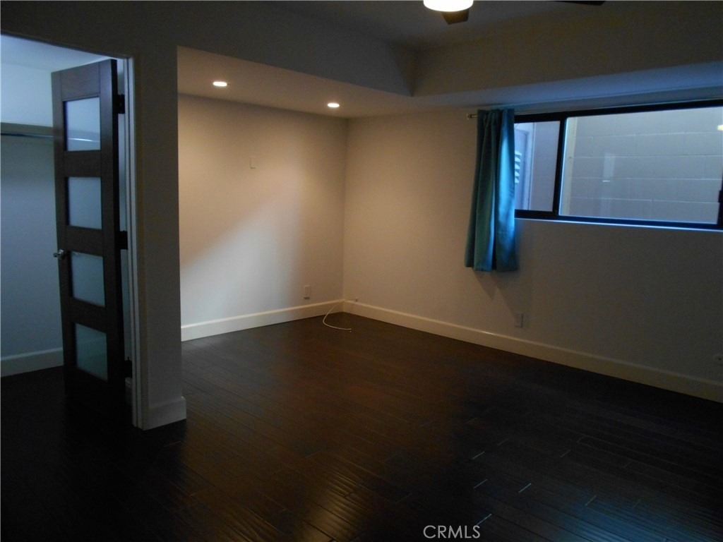 760 W 27th Street - Photo 31
