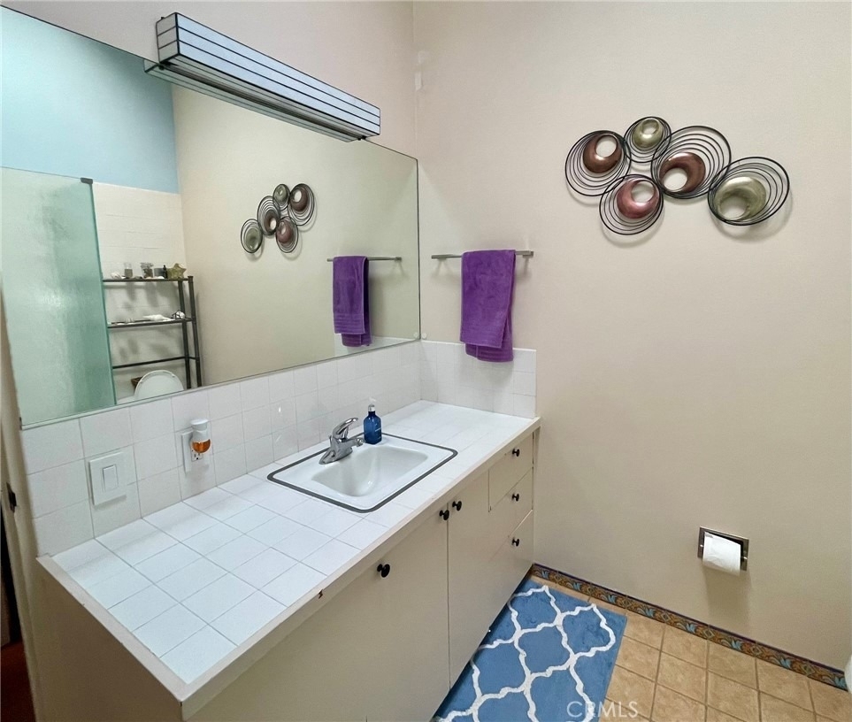 11616 Chenault Street - Photo 18