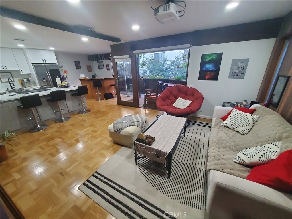 11616 Chenault Street - Photo 3