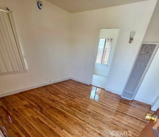 1402 W 78th Street - Photo 1