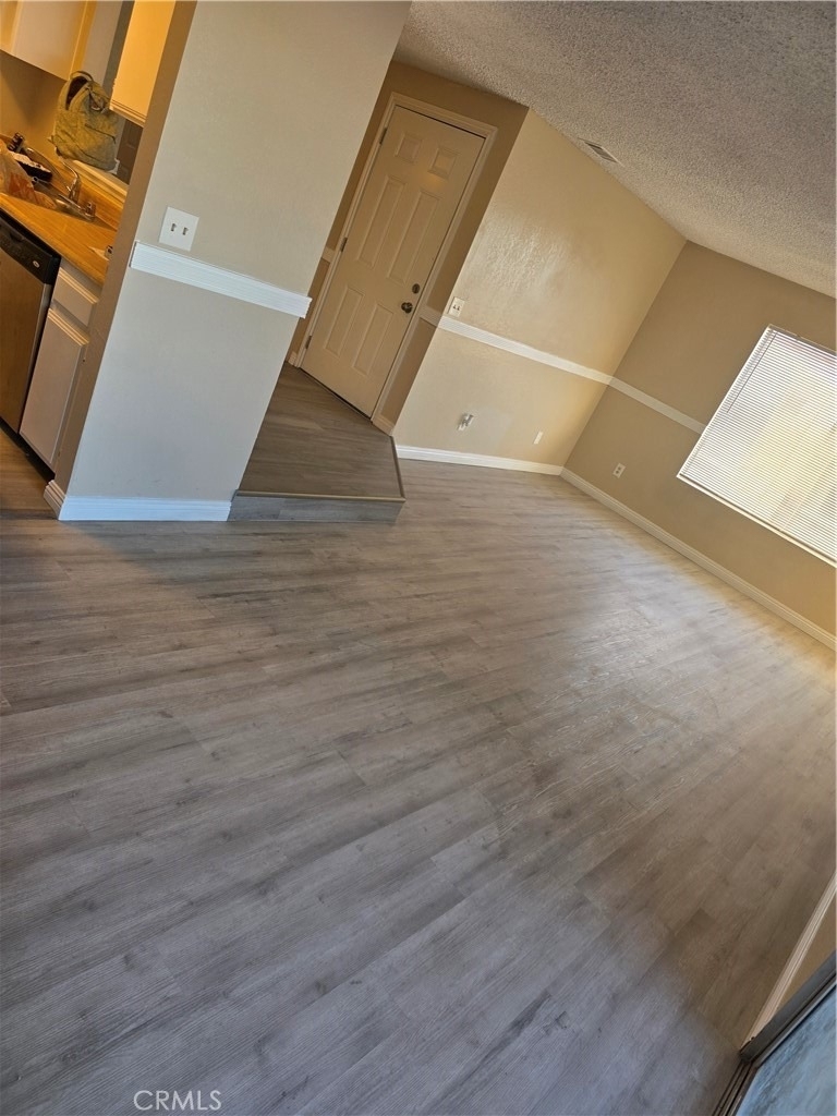 1061 May Ln - Photo 10