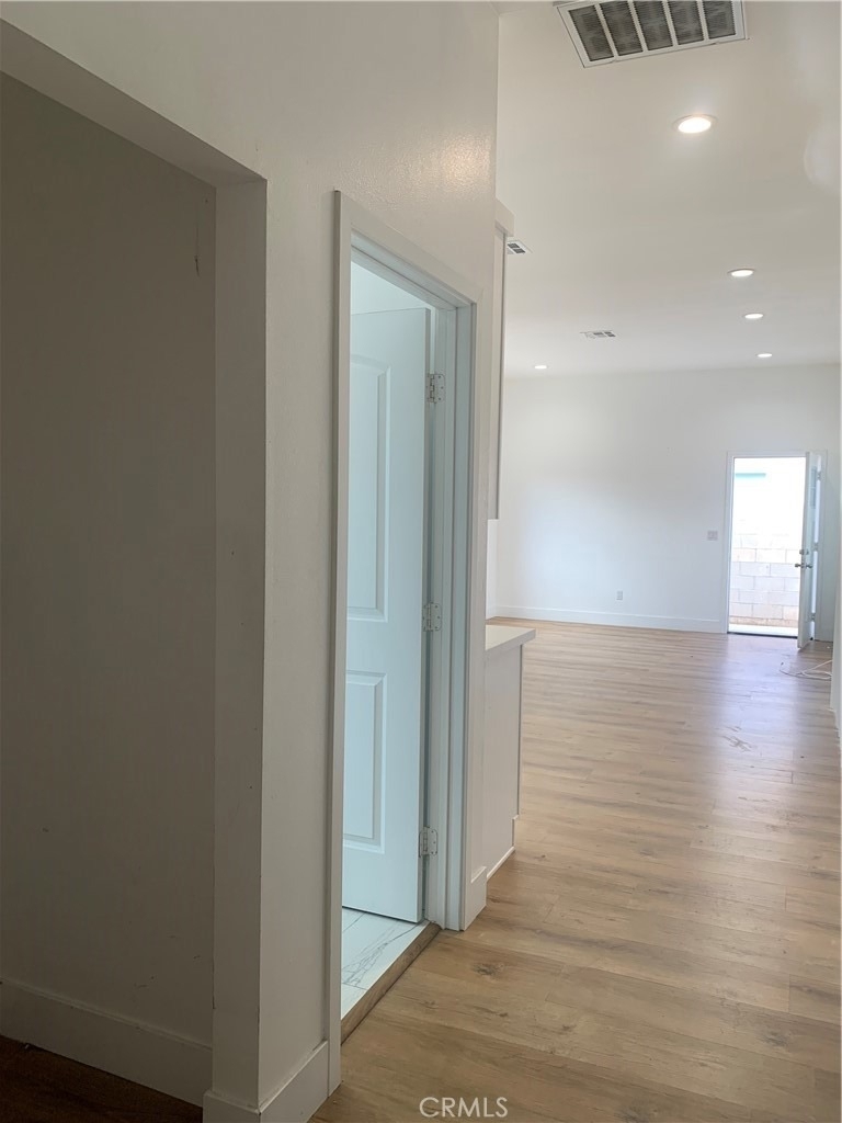 1330 W 10th Street - Photo 8