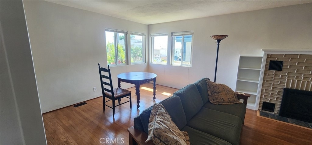 265 Chatham - Photo 12
