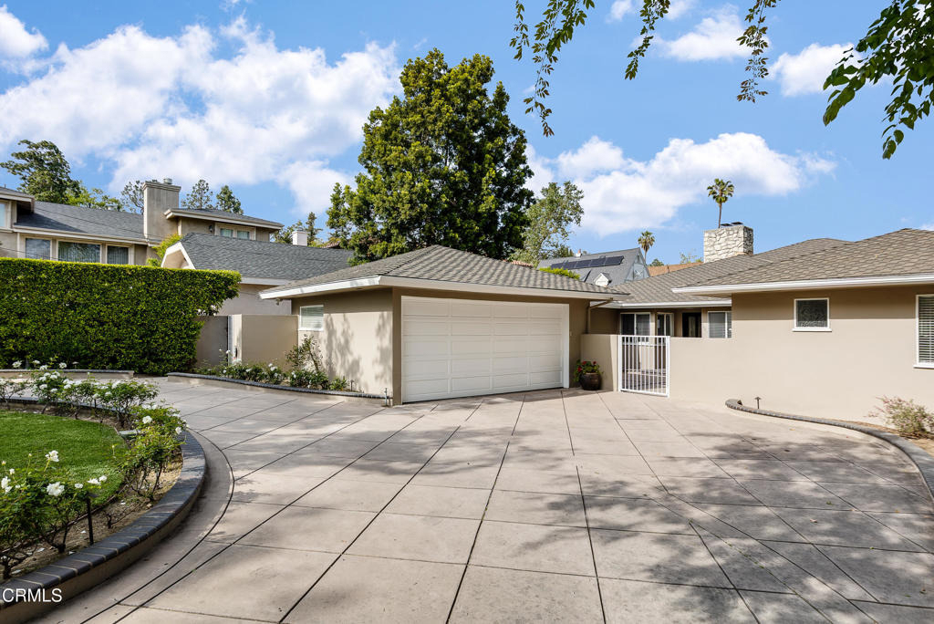 1660 S Oak Knoll Avenue - Photo 1