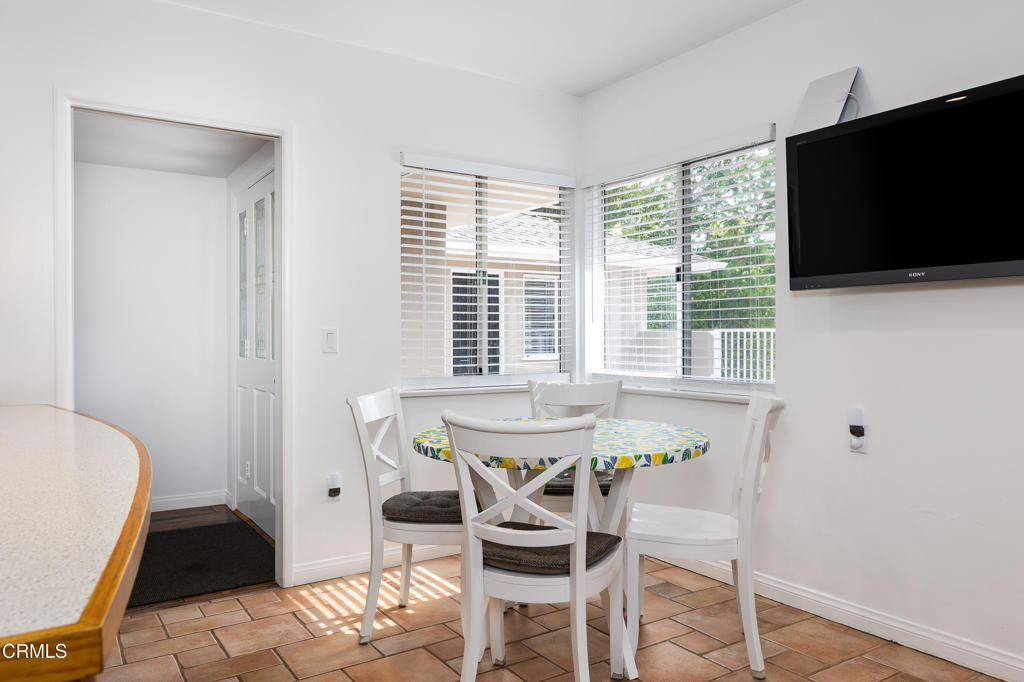 1660 S Oak Knoll Avenue - Photo 14