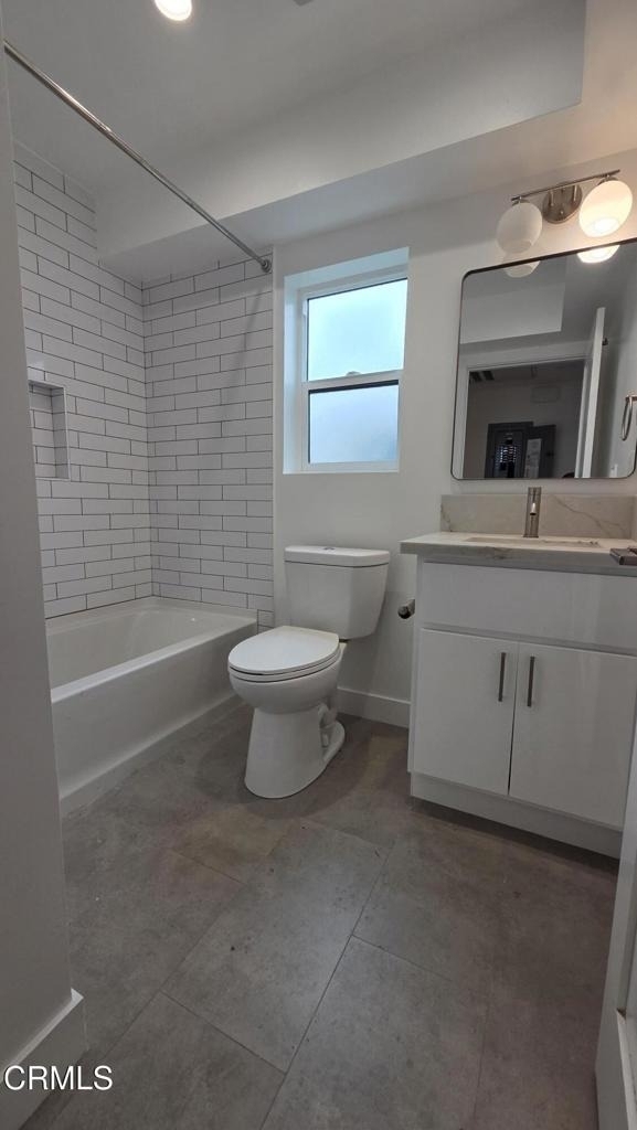 915 N Ridgewood Place - Photo 5
