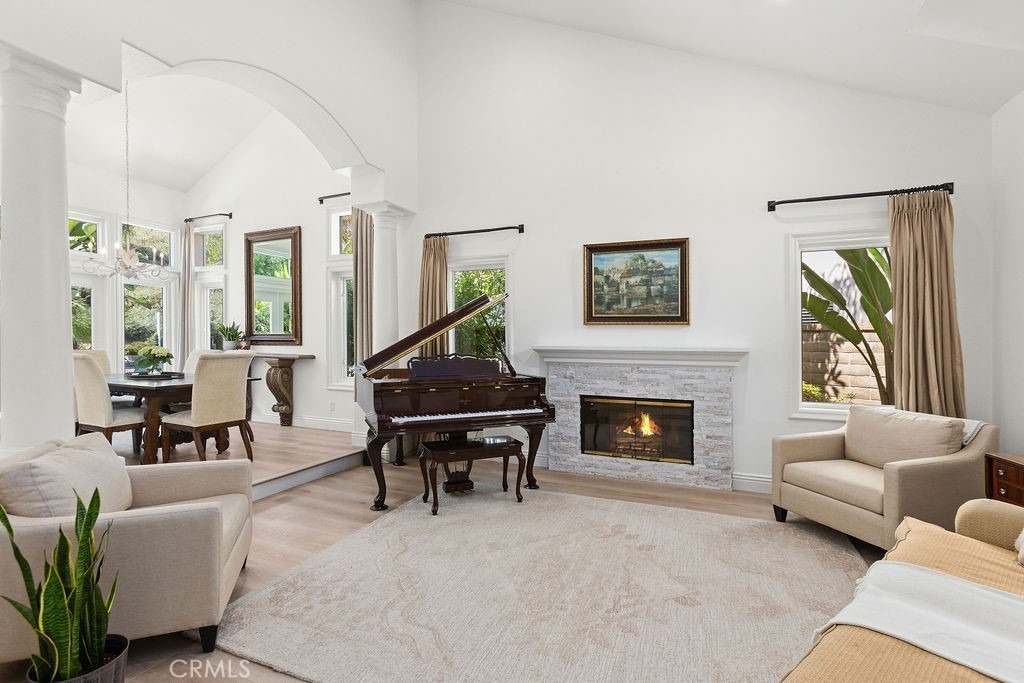 25785 Middle Ridge Ln - Photo 4