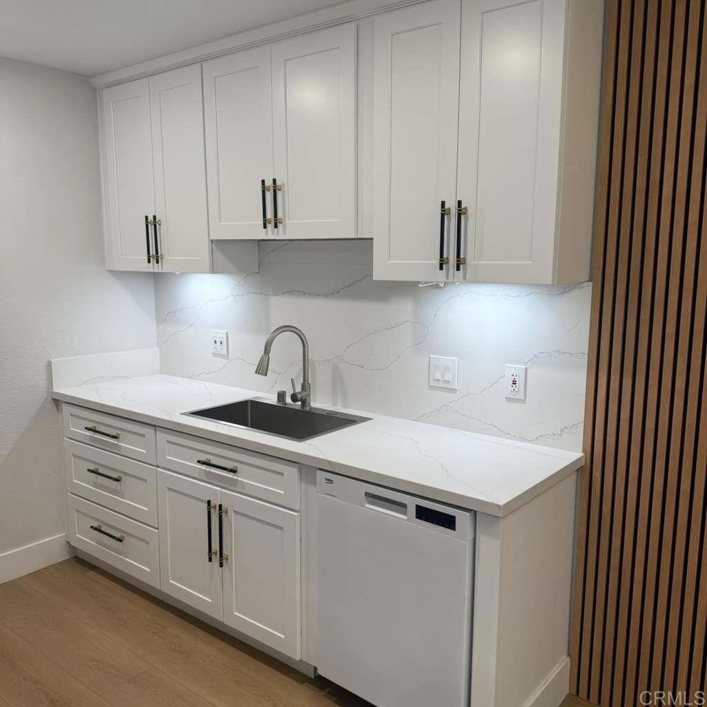 9586 Carroll Canyon Road - Photo 13