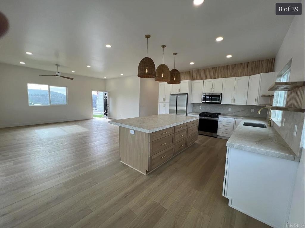 1533 Avohill Drive - Photo 2