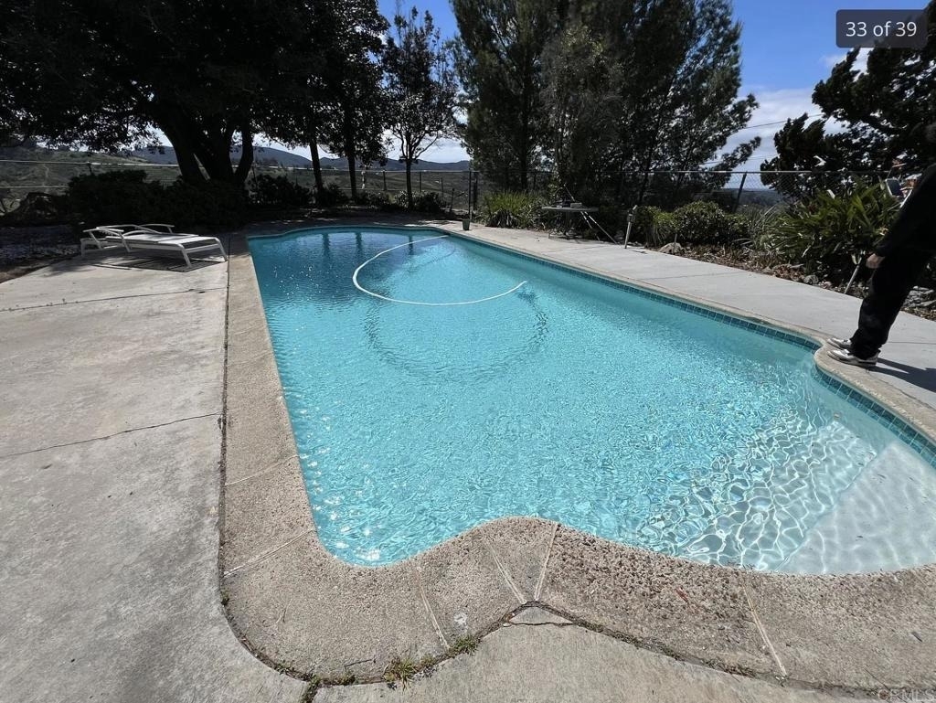 1533 Avohill Drive - Photo 16