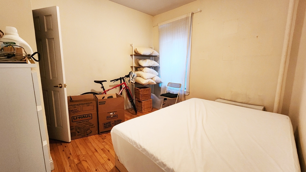 568 Pacific Street - Photo 6